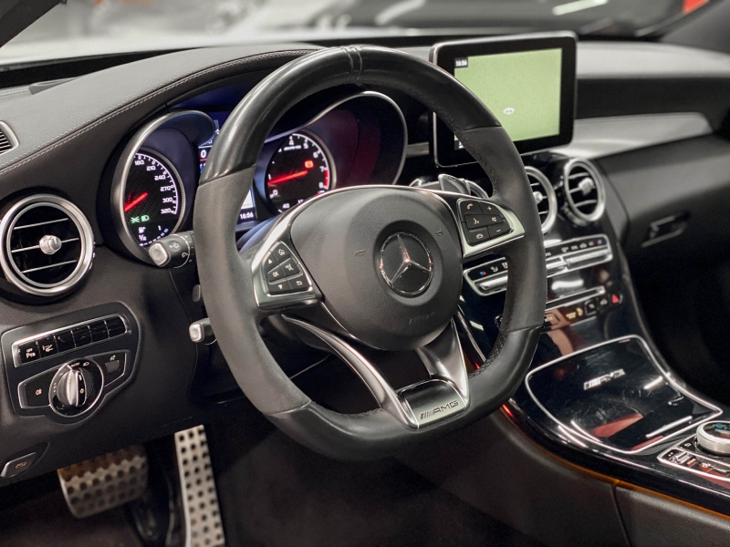 Mercedes C63 AMG 476CV