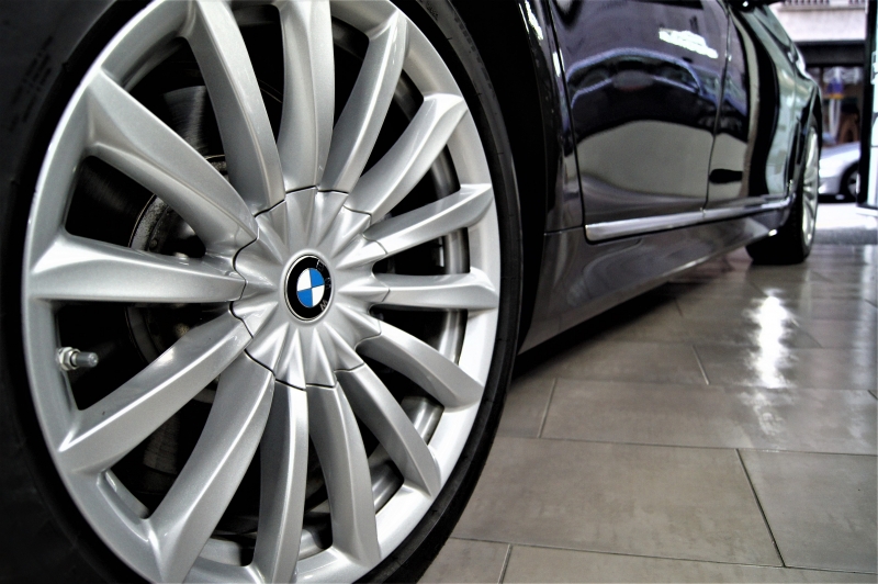 BMW 750I XDRIVE 530CV * ПОЛНАЯ КОМПЛЕКТАЦИЯ *