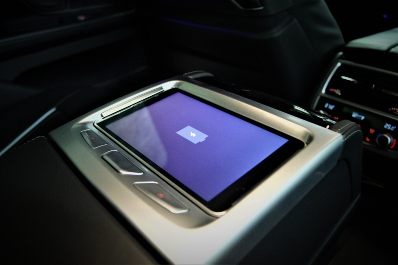 BMW 750I XDRIVE 530CV * ПОЛНАЯ КОМПЛЕКТАЦИЯ *