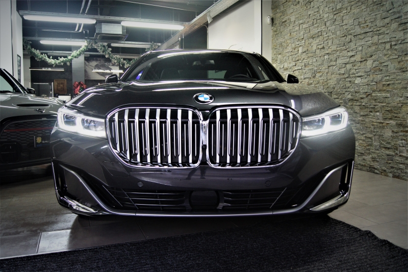 BMW 750I XDRIVE 530CV * ПОЛНАЯ КОМПЛЕКТАЦИЯ *