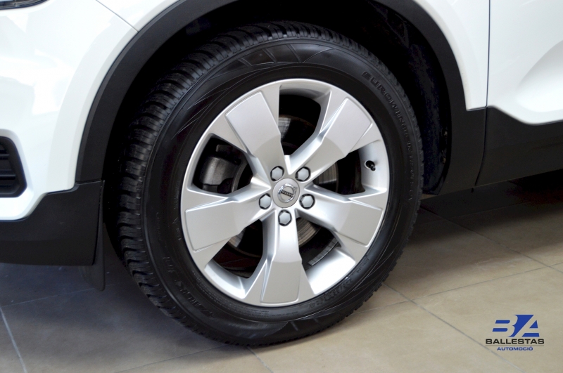 Volvo XC40 150CV Immentum AWD