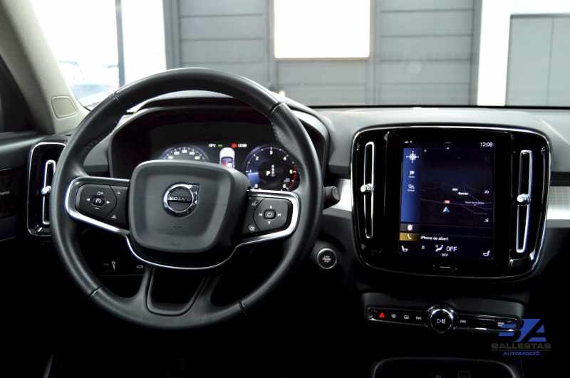 Volvo XC40 150CV Immentum AWD