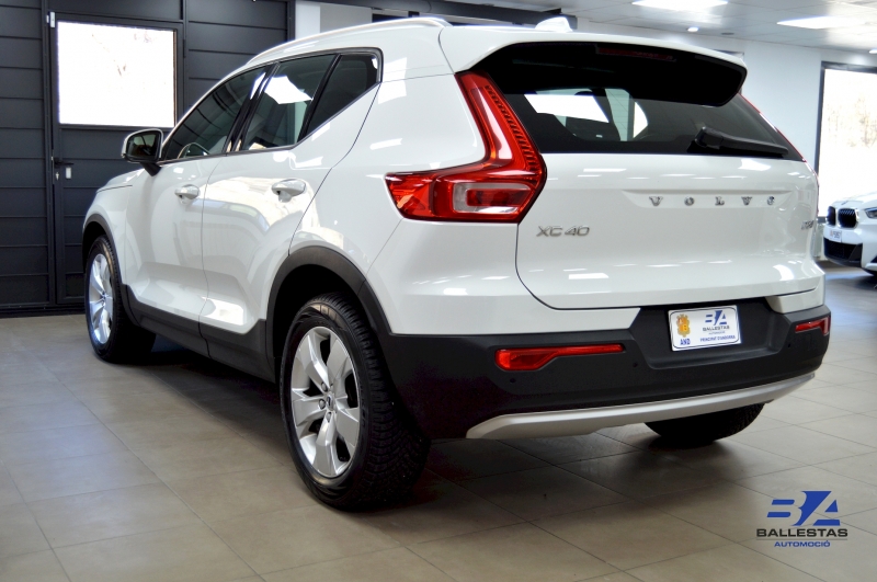 Volvo XC40 150CV Immentum AWD