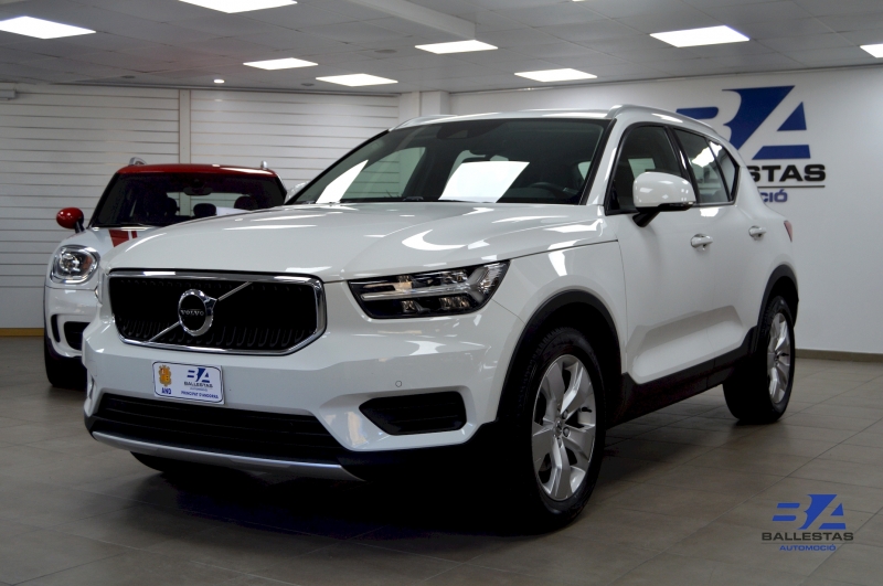Volvo XC40 150CV Immentum AWD