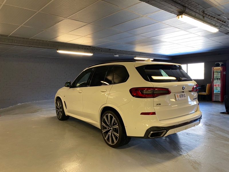 BMW X5 M50D 