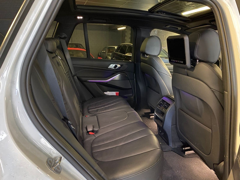BMW X5 M50D 