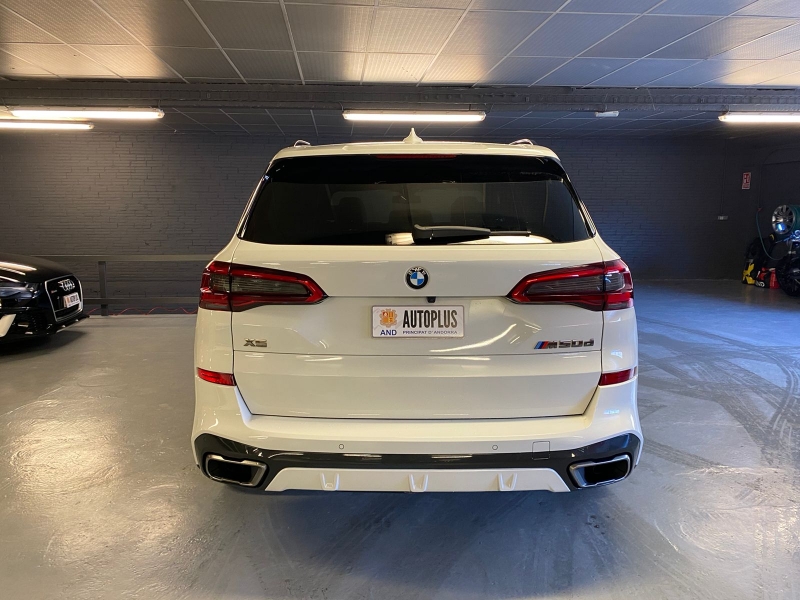 BMW X5 M50D 