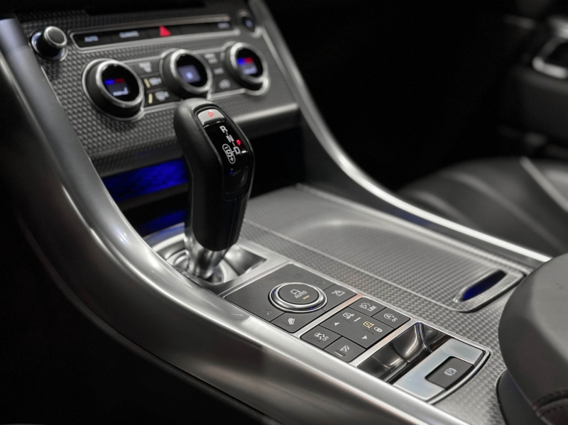 Range Rover Sport SVR 550CV