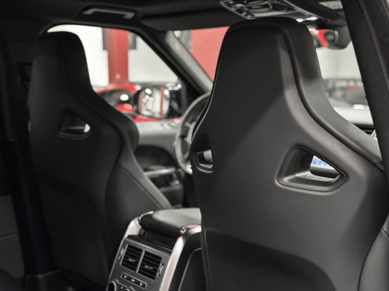 Range Rover Sport SVR 550CV