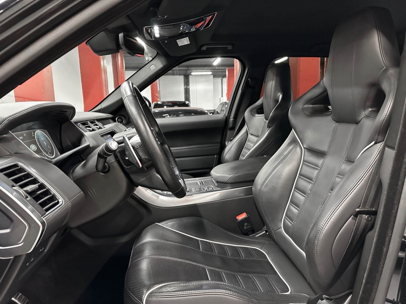 Range Rover Sport SVR 550CV