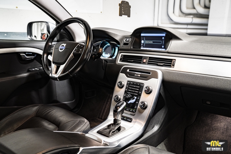 XC70 T6 AWD - 305 л.с.