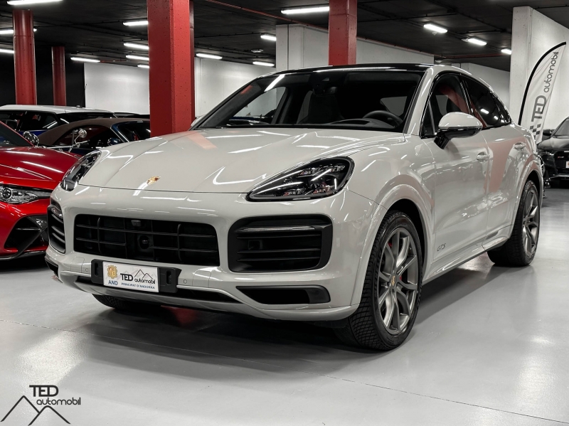 Porsche Cayenne Coupé GTS 460CV