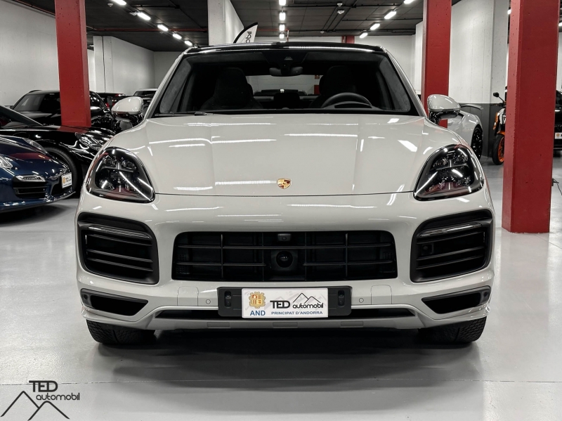 Porsche Cayenne Coupé GTS 460CV