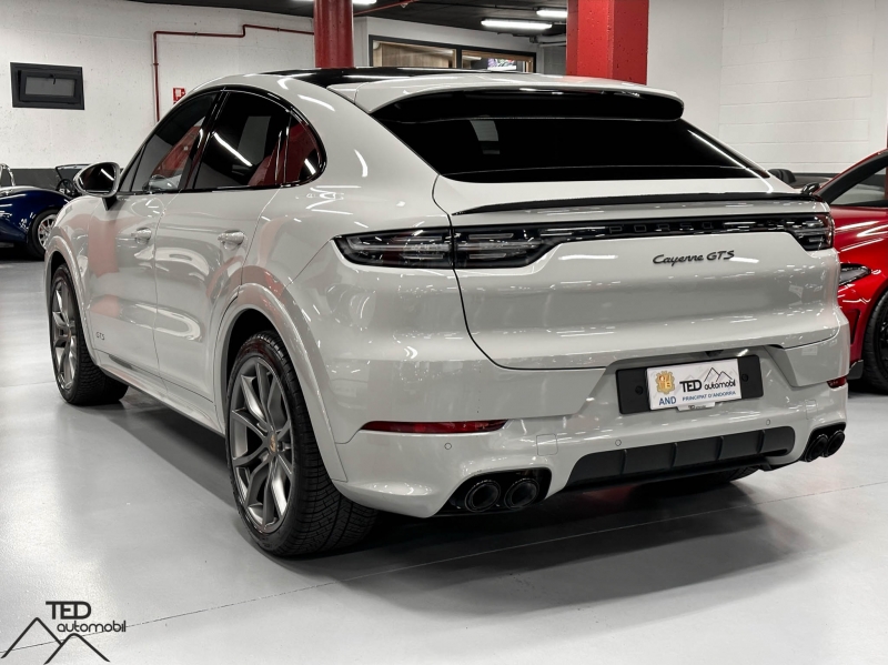 Porsche Cayenne Coupé GTS 460CV