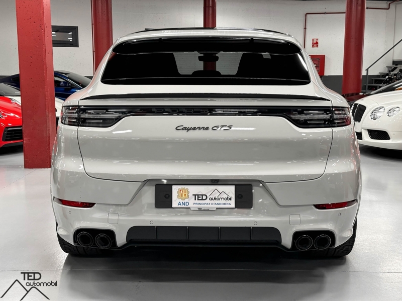 Porsche Cayenne Coupé GTS 460CV
