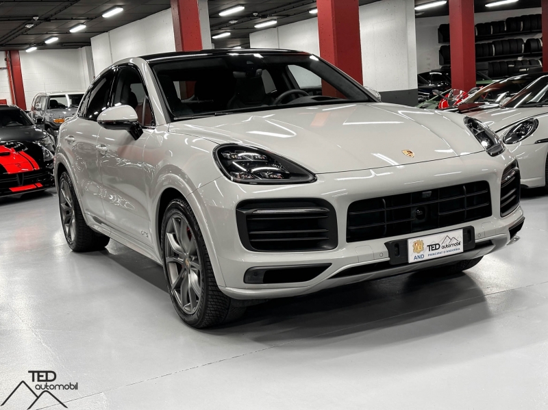 Porsche Cayenne Coupé GTS 460CV
