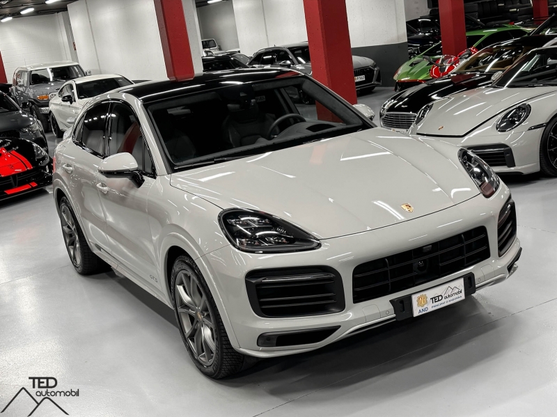 Porsche Cayenne Coupé GTS 460CV