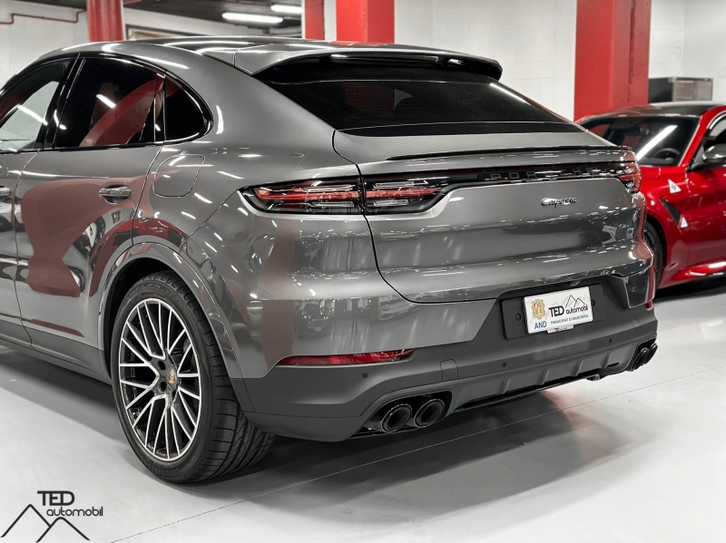 Porsche Cayenne Coupe e-Hybrid 462cv nou