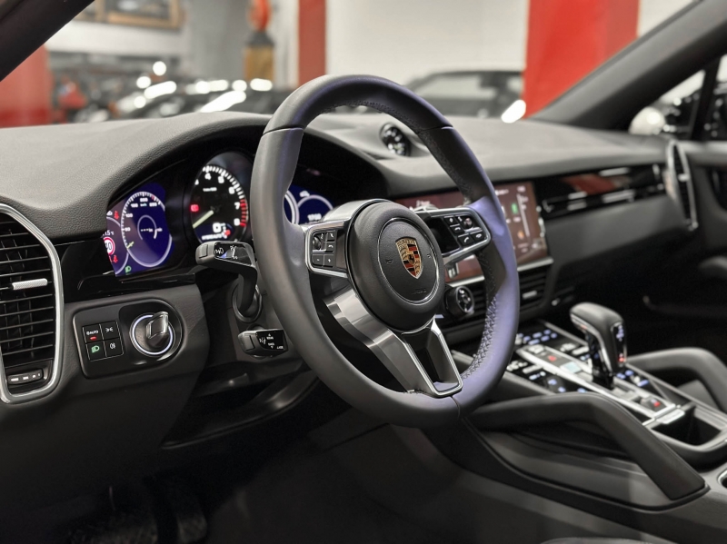 Porsche Cayenne Coupe e-Hybrid 462cv nou