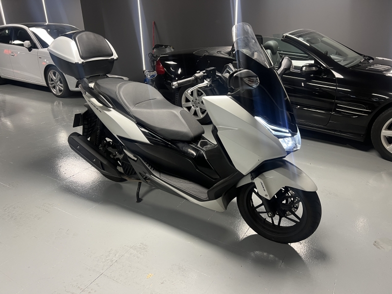 Honda Forza 125cc 4000 км