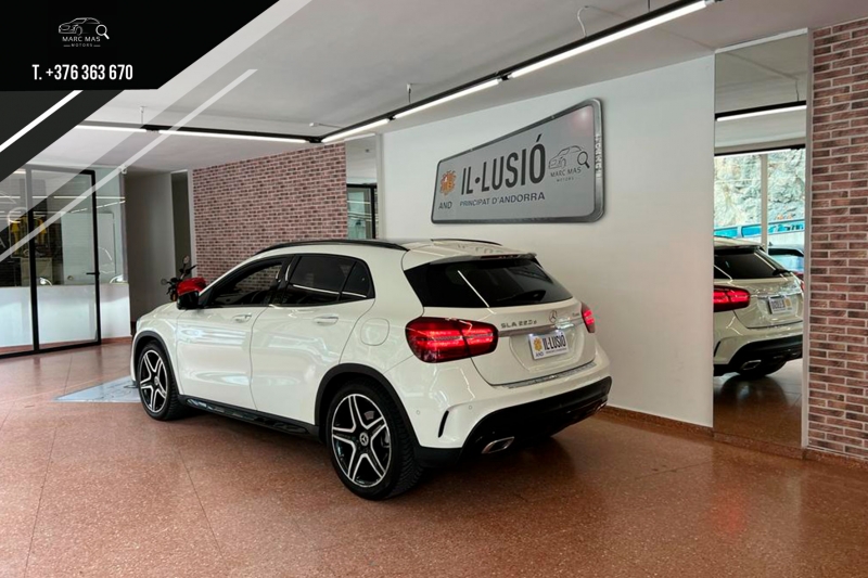 Mercedes-Benz GLA 220D 4matic