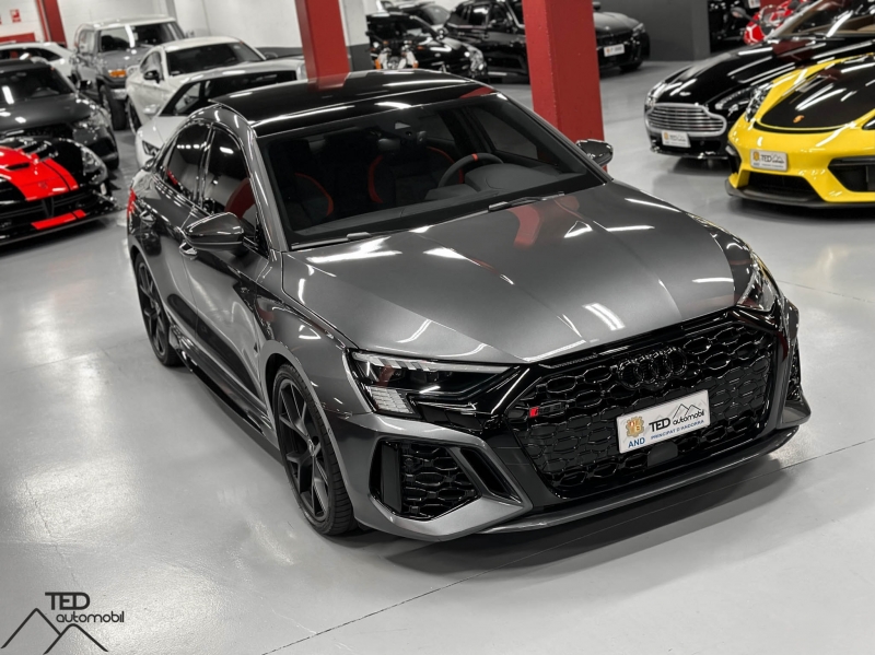 Audi RS3 Седан 400CV