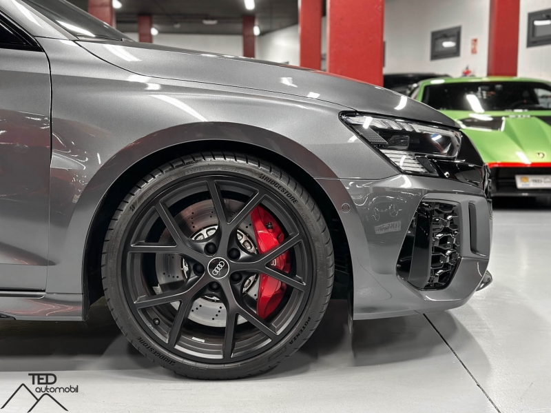 Audi RS3 Седан 400CV