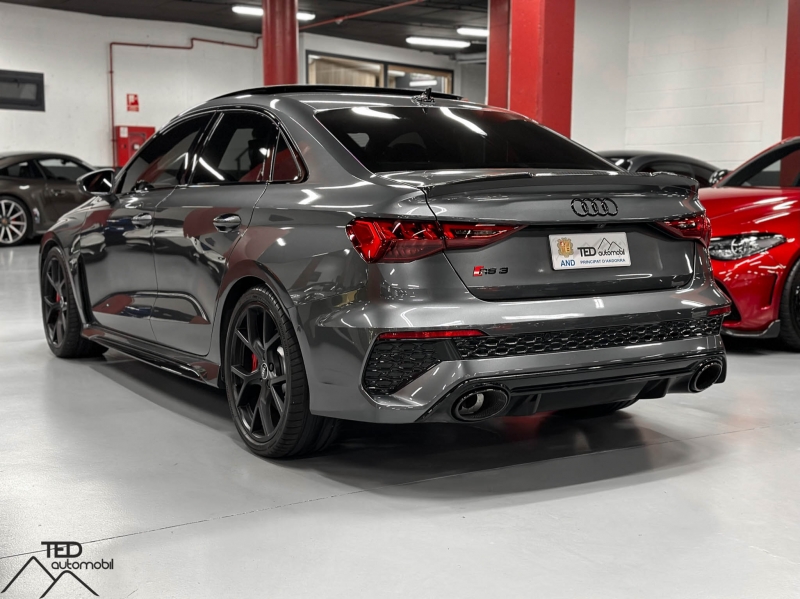 Audi RS3 Седан 400CV