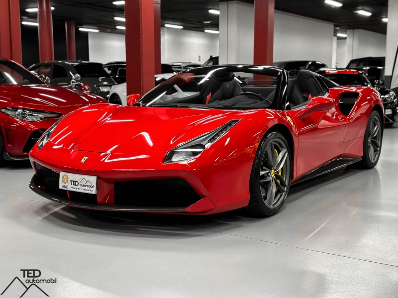 Ferrari 488 Spider 670cv