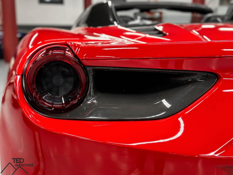 Ferrari 488 Spider 670cv