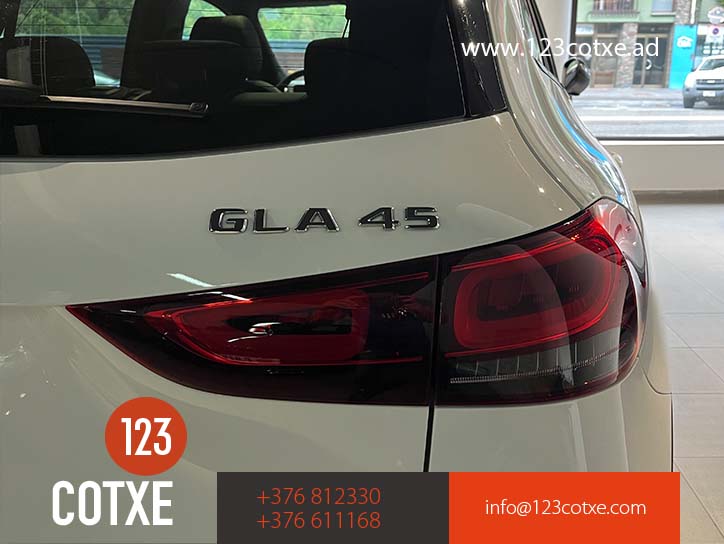 Mercedes-Benz GLA 45 AMG 4M /NAVI/LED/PANO/21´ ALU/NIGHT/ in SUVs