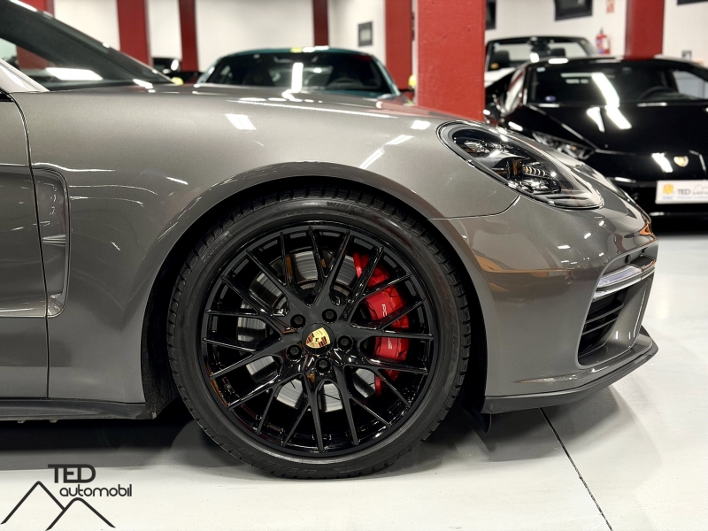 Porsche Panamera Turbo 550cv