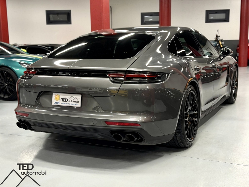 Porsche Panamera Turbo 550cv