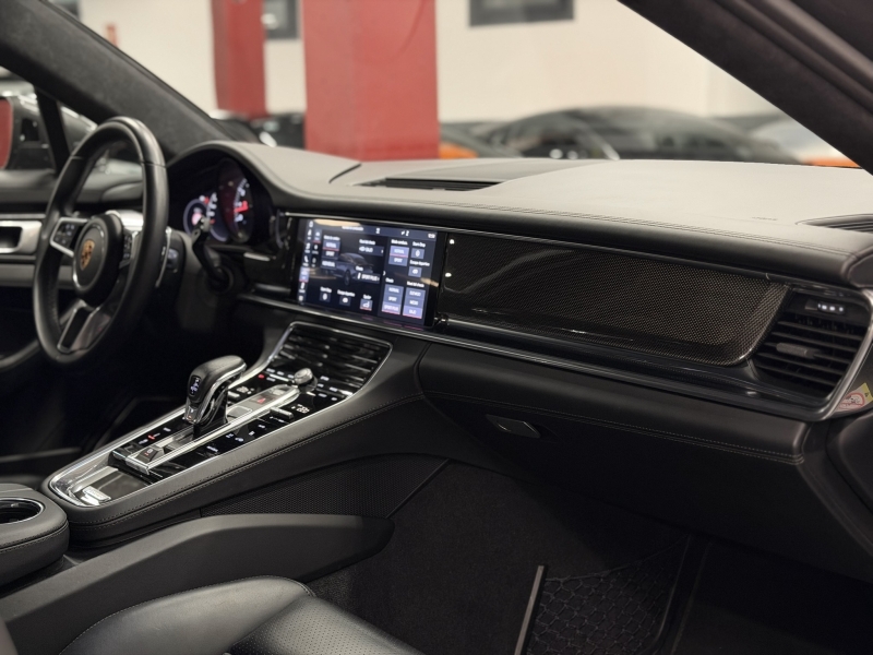 Porsche Panamera Turbo 550cv