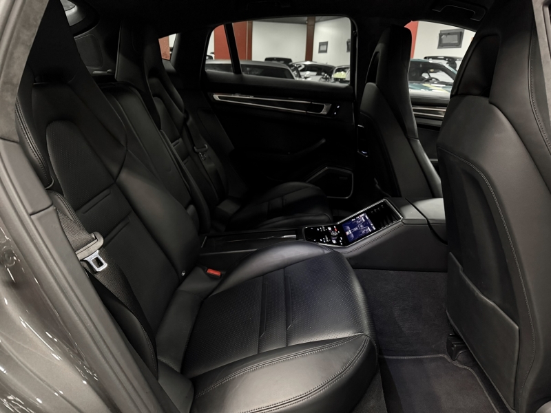 Porsche Panamera Turbo 550cv