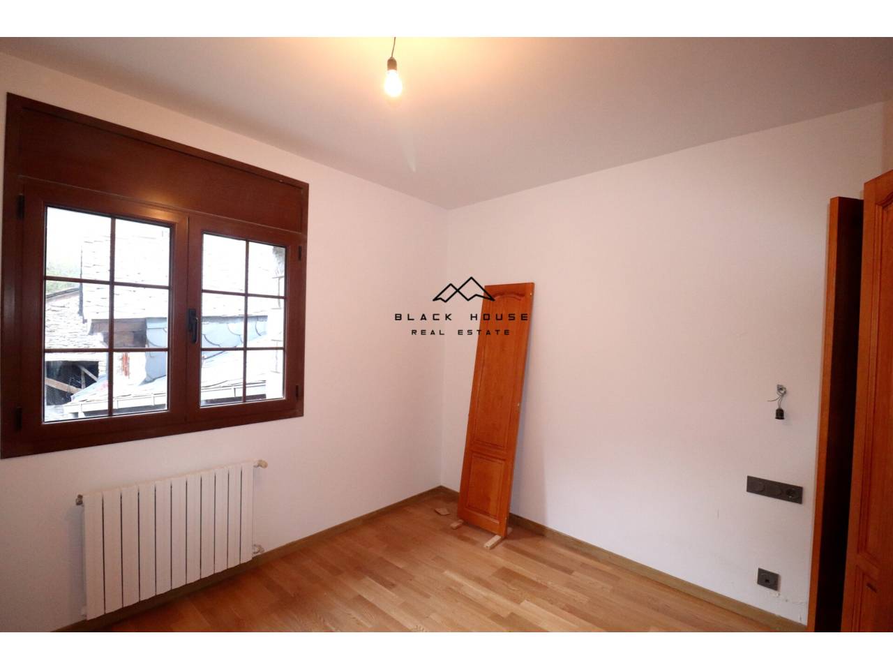 Здание для продажи в центре Nova Construction Canillo.