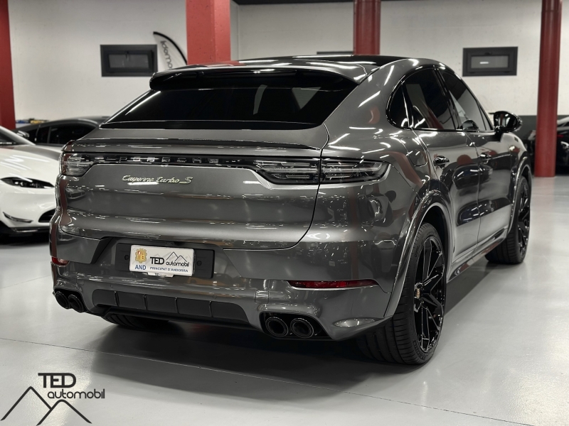 Porsche Cayenne Turbo S E-Hybrid 680CV