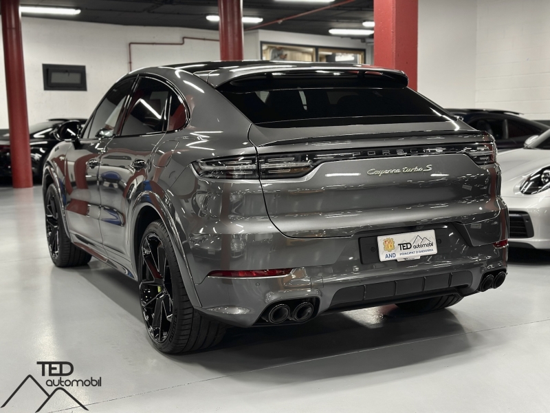 Porsche Cayenne Turbo S E-Hybrid 680CV