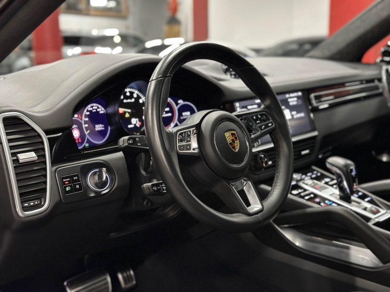 Porsche Cayenne Turbo S E-Hybrid 680CV