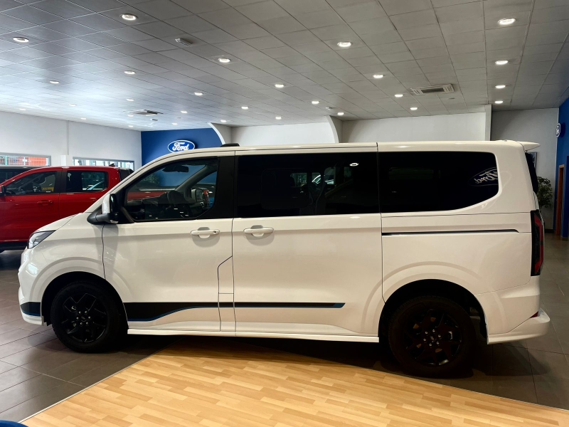 Ford Tourneo Custom 4x4 Sport SWD 2.0 Diesel 170 CV Automatic