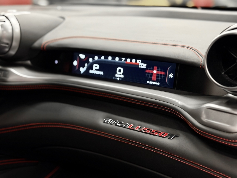 Ferrari GTC4 Lusso T 610cv