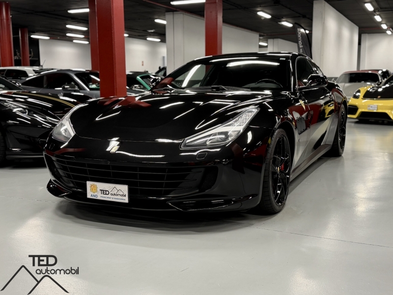 Ferrari GTC4 Lusso T 610cv