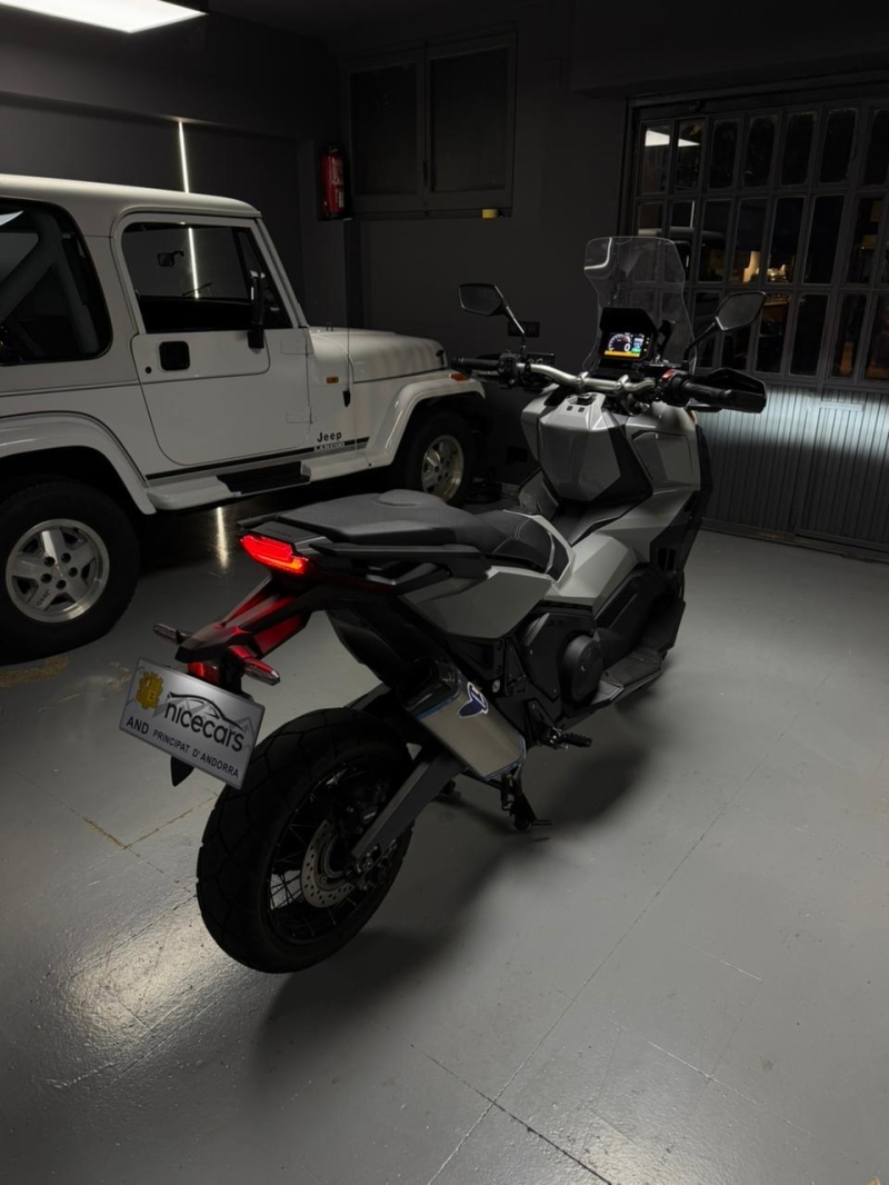 Honda ADV 750