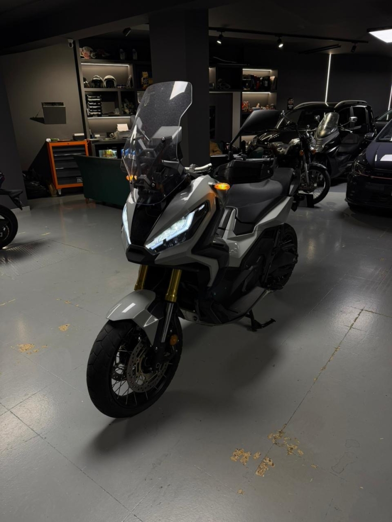 Honda ADV 750