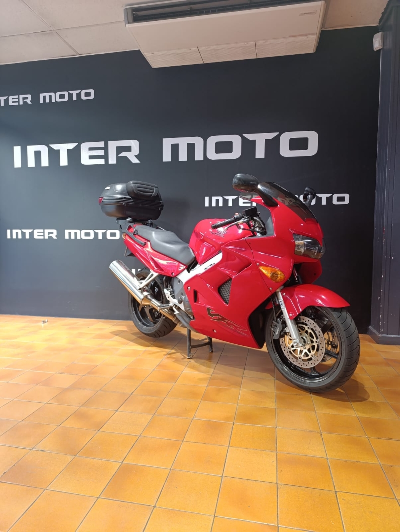 HONDA VFR 800