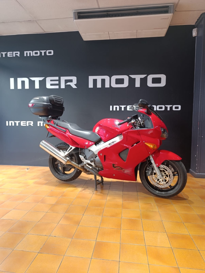 HONDA VFR 800