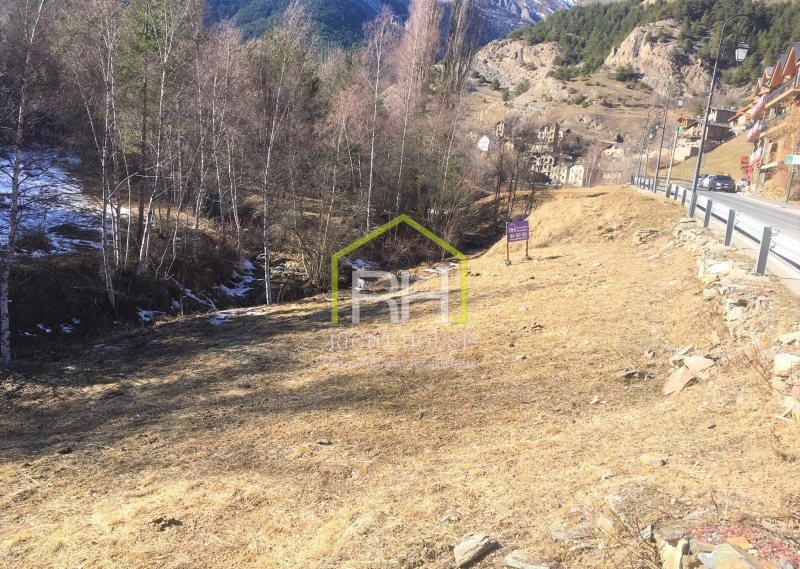 Land with permits for the villa of your dreams