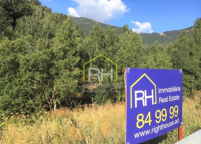 Land with permits for the villa of your dreams