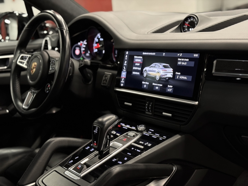 Porsche Cayenne Turbo Coupé Akrapovic + Ceramic Brakes 550cv