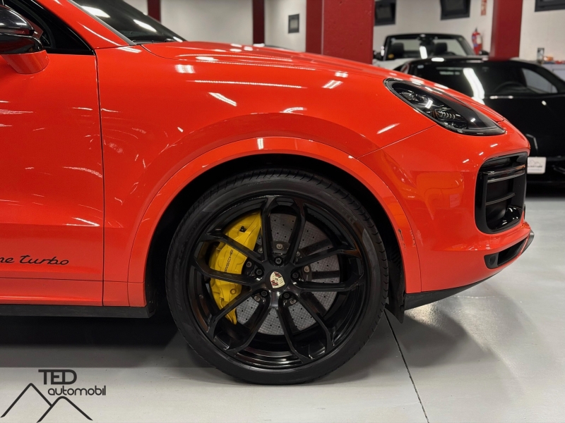 Porsche Cayenne Turbo Coupé Akrapovic + Ceramic Brakes 550cv